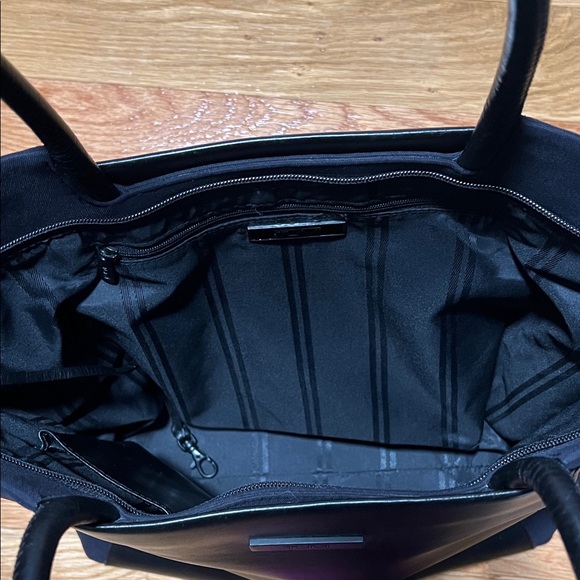 Tumi Black Leather & Nylon Tote - Picture 8 of 9